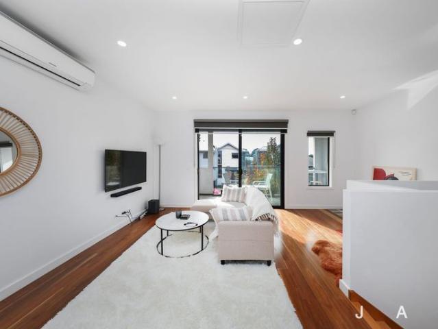 Furnished Contemporary Townhouse Living in the Heart of Yarraville