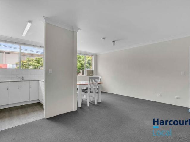 Furnished & Convenient Living in the Heart of Indooroopilly