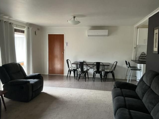 FURNISHED CENTRAL UNIT