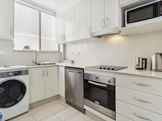 Furnished Central Mosman 2 bedroom, 3 bed unit with parking Ideal for families