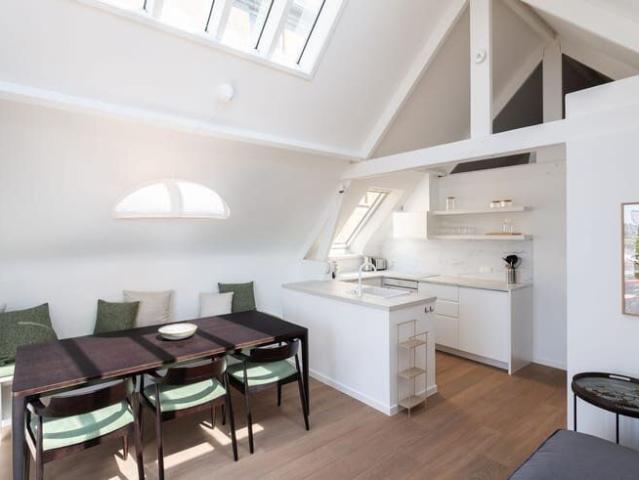 Furnished city loft apartment on the Schelde