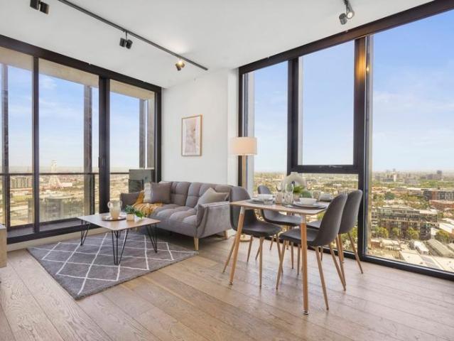 Furnished, Amazing Views & Prime Location!