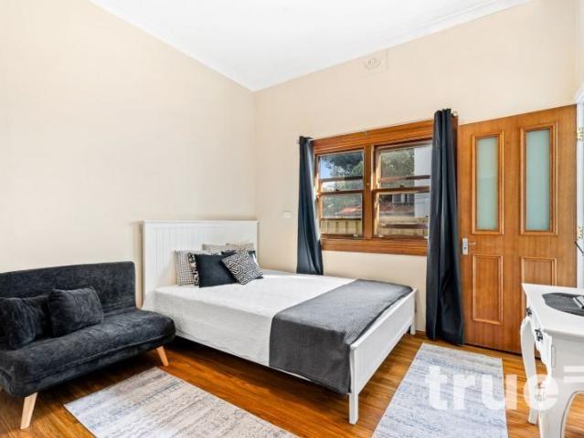 FURNISHED AND AFFORDABLE SELF CONTAINED ROOM