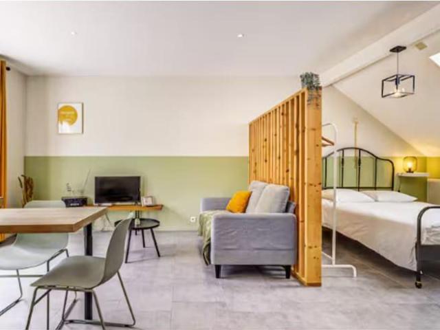 Furnished and equipped studio with services – Bassenge
