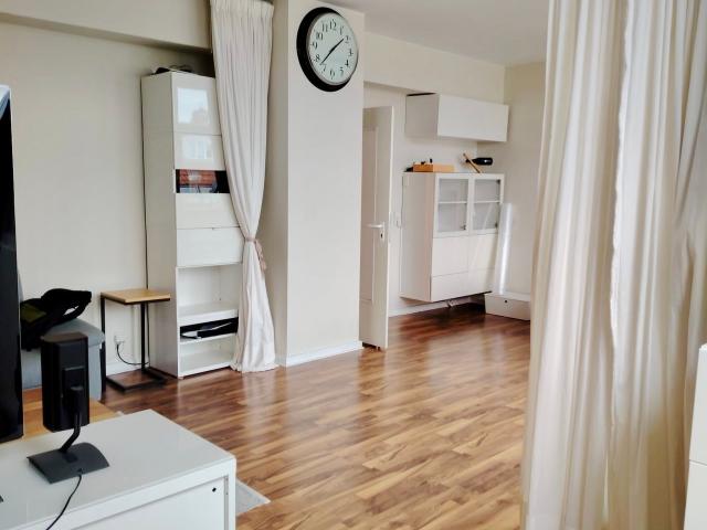 furnished and fully equipped top floor apartment in the middle of Berlin Friedenau Schöneberg, Berlin Amsterdam Apartments for Rent