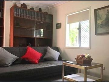 FURNISHED. AIR CONDITIONING. MODERN.