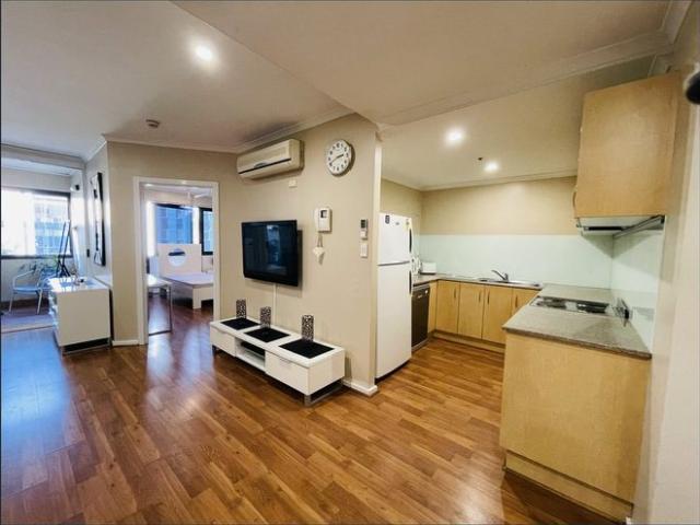 Furnished apartment on King William Street!