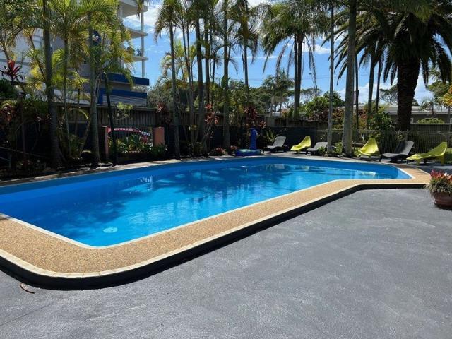 Furnished apartment opposite the beach!