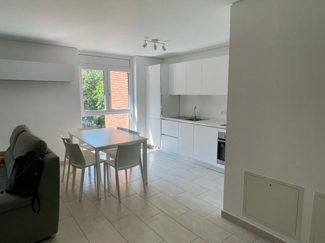 Furnished apartment for rent in a quiet area surrounded by greenery
