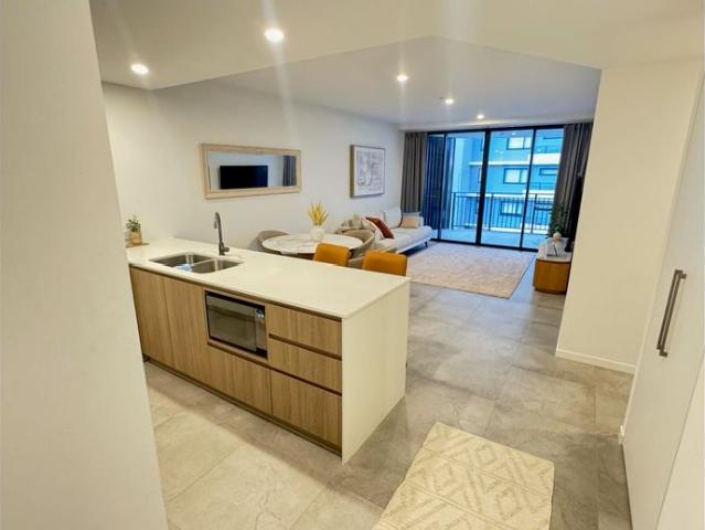FURNISHED Apartment – Hope Island Text me for Inspection