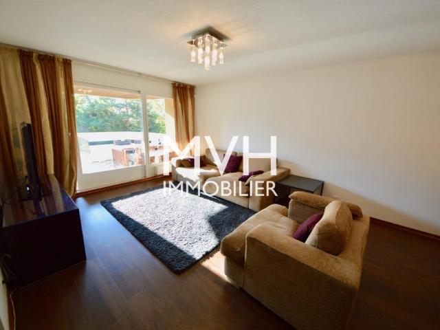 Furnished apartment in beautiful park