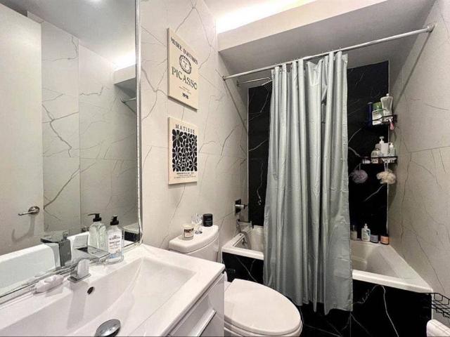 Furnished apartment in crown height