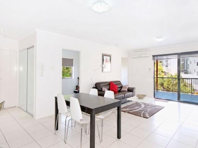 Furnished Apartment in Heart of Kelvin Grove