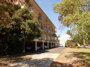Furnished Apartment in Prime Uni Location