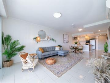 Furnished Apartment In the Heart of Airlie short term