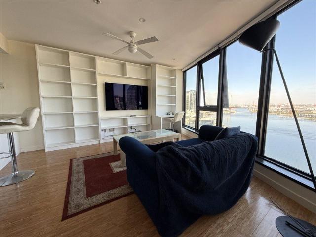 Furnished Apartment Living by the Harbour