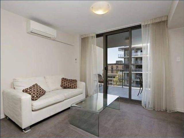 Furnished Apartment Perfect CBD Living!