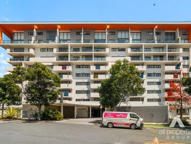 Furnished Apartment! Urban and modern lifestyle in an unbeatable location!