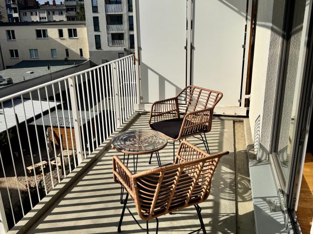Furnished Apartment with a Spacious Balcony in Moabit Berlin