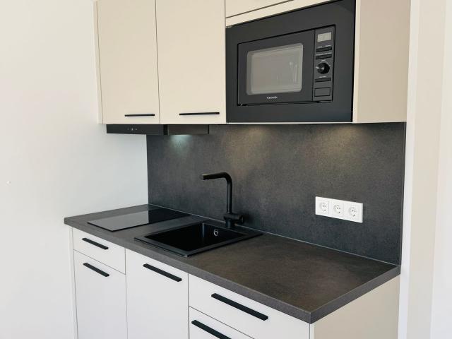 FURNISHED APARTMENT WITH ALL INCLUSIVE RENT ~ BALCONY ~ PARKING SPACE, Leipzig Amsterdam Apartments for Rent