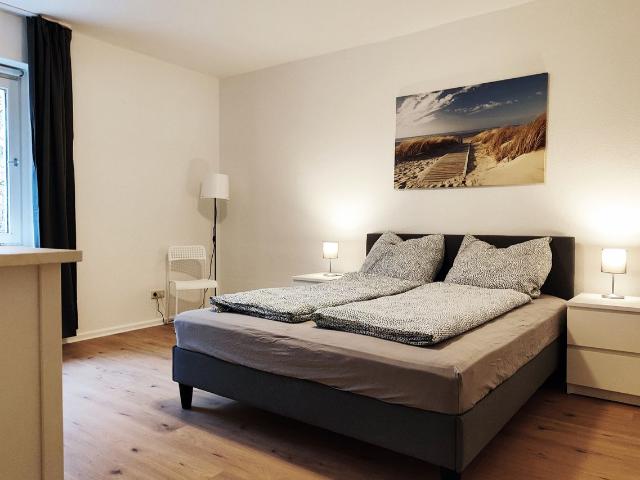 Furnished apartment with good highway access, Braunschweig Amsterdam Apartments for Rent