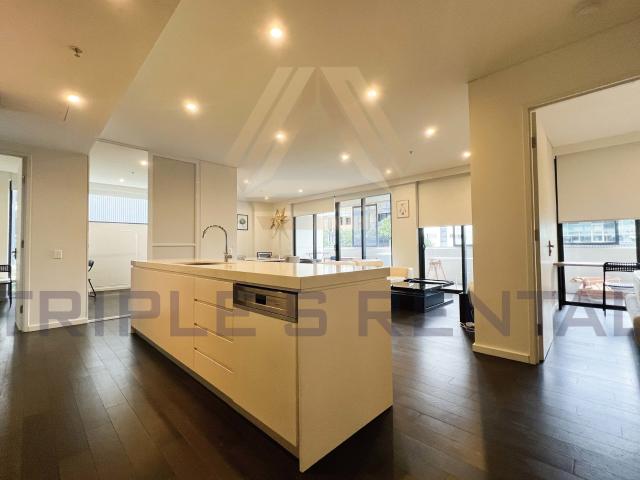 Furnished Apartment With Luxury Furniture! 3 Beds 2 Baths 2 Parking!