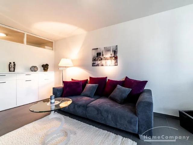 Furnished apartment with underground parking space and winter garden *in walking distance to the UKE, close to Eimsbüttel and Eppendorf