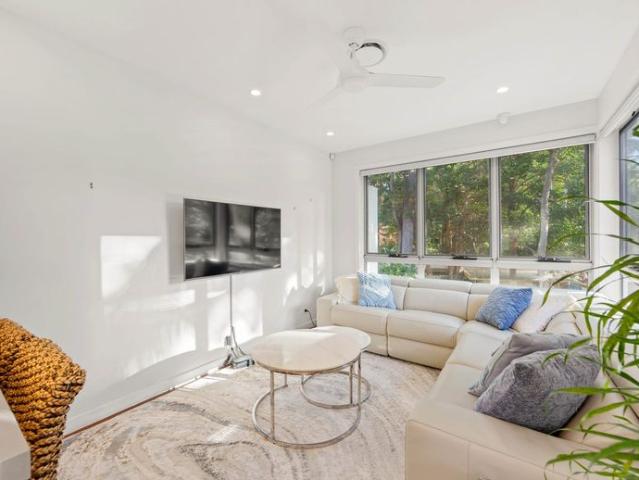 Furnished Architectural Beachside Luxury with Lift, Pool & Self Contained Guest Retreat 200m to Currumbin Beach!