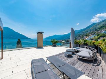 Furnished attic duplex with spectacular views of Lake Maggiore
