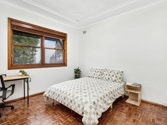 Furnished Boarding Rooms Opposite Concord Oval 3 MONTH LEASE ONLY
