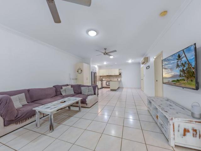 Furnished Baybreeze Apartment