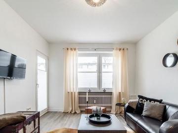 Furnished “Black and Brown Look” flat in Hamburg close to City Nord, Stadtpark, Alster and city centre