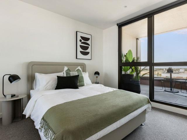 FURNISHED Brand new apartment with premium amenities, perfectly placed in Caulfield