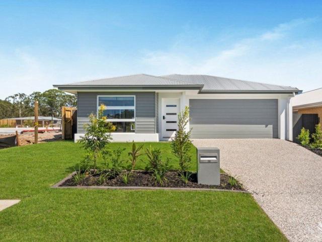 Furnished brand new with 6KW solar