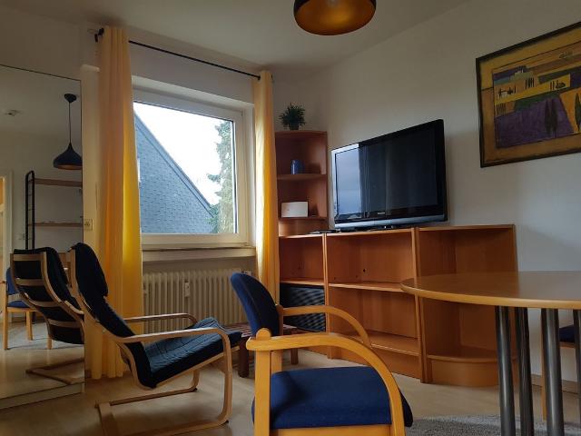 furnished bright apartment with balcony, Dusseldorf Amsterdam Apartments for Rent