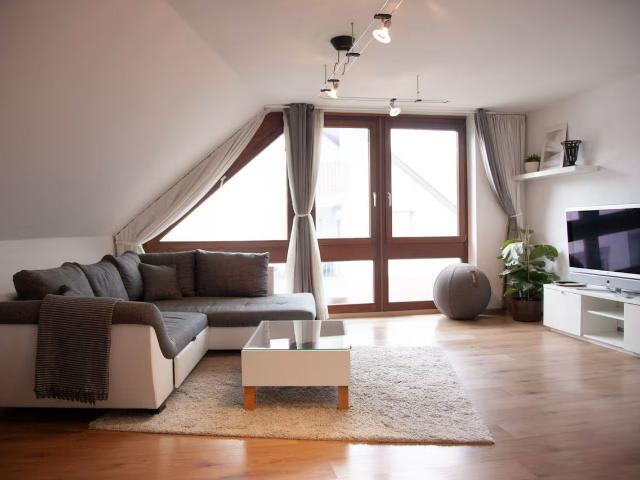 Furnished, bright, spacious top floor apartment with one and a half rooms and balcony in Sonnenberg / Stuttgart, Stuttgart Amsterdam Apartments for Rent