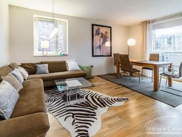 Furnished business flat with 2 bedrooms, elevator and underground parking in the city center
