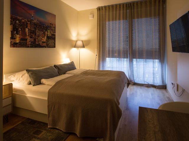 Furnished Business Studio Apartment Munich Trade Fair | WiFi 200 Mbps