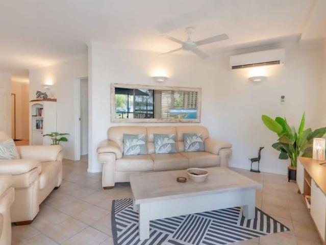 FURNISHED, GREAT RIVER VIEWS, LIFT, PET OK