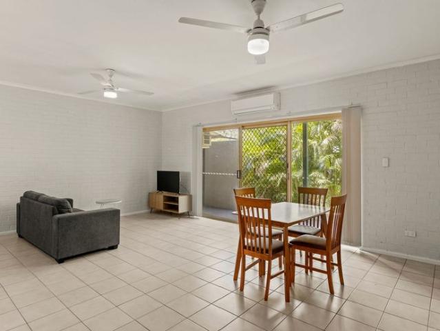 Furnished Ground Floor Unit with Private Garden