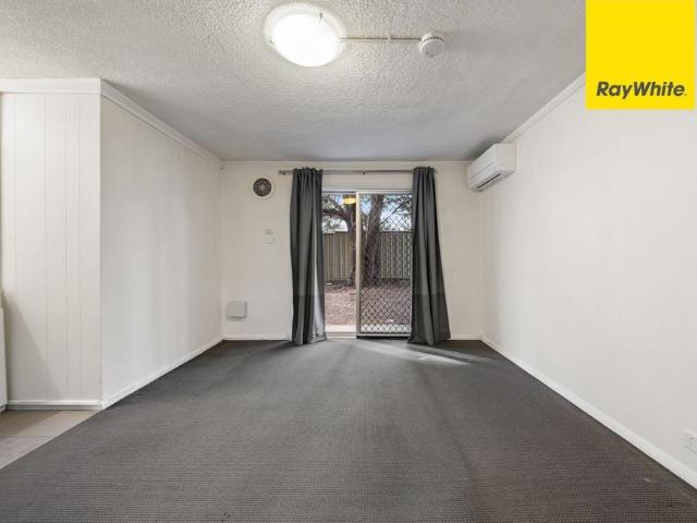 Furnished Ground floor 1 Bedroom Unit in Queanbeyan