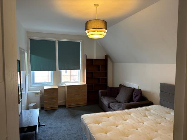 Furnished Double Studio All bills included BH2 5HL