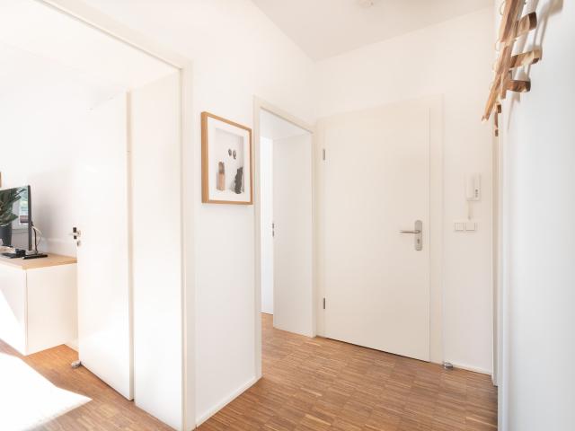 FURNISHED DESIGNER APARTMENT IN THE MIDDLE OF MEDIENHAFEN !