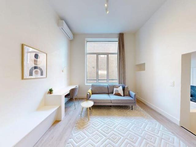 Furnished duplex studio on Bondgenotenlaan! AVAILABLE FRO