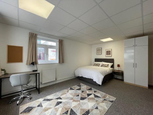 Furnished Ensuite Room