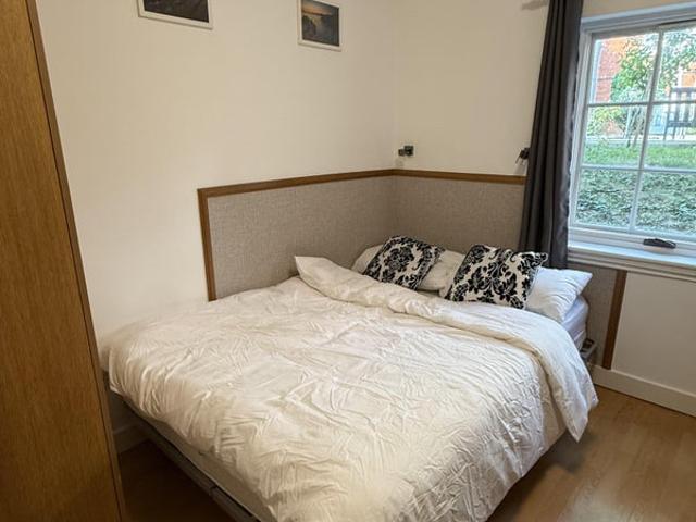 Furnished Ensuite Studio in Hammersmith – Bill inc