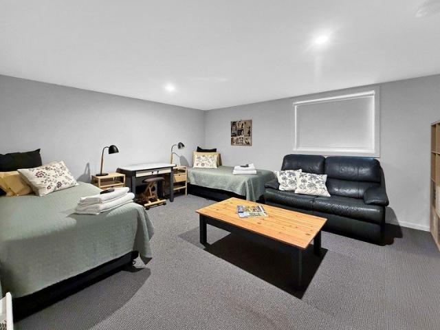 Furnished East Jindabyne Retreat | Peaceful, Comfortable & Convenient