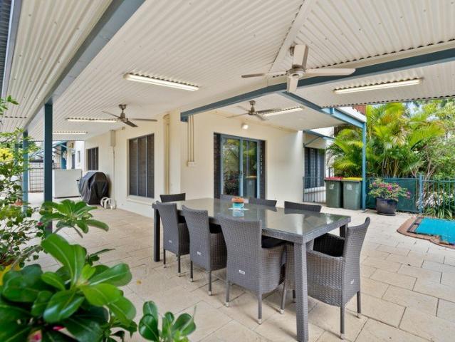 Furnished & Equipped Spacious Family Home in a Great Location