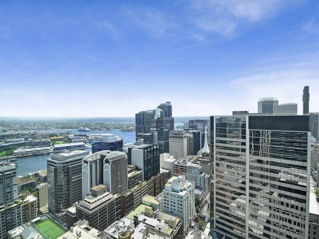 FURNISHED EXECUTIVE LIVING, VIEWS AS FAR AS THE EYE CAN SEE