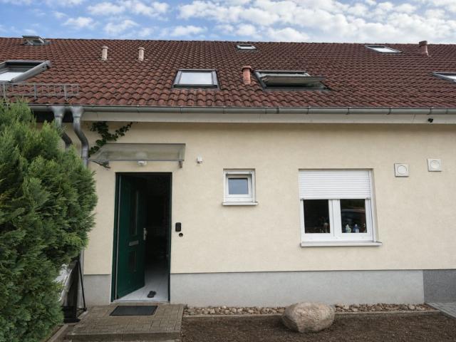 Furnished Family House with Garden near Tesla – Fürstenwalde/Spree